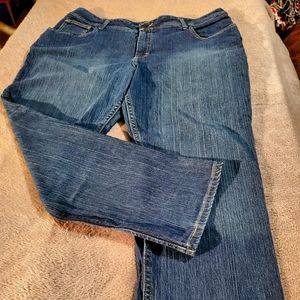Riders by Lee 22 Wide Petite straight leg 👖
